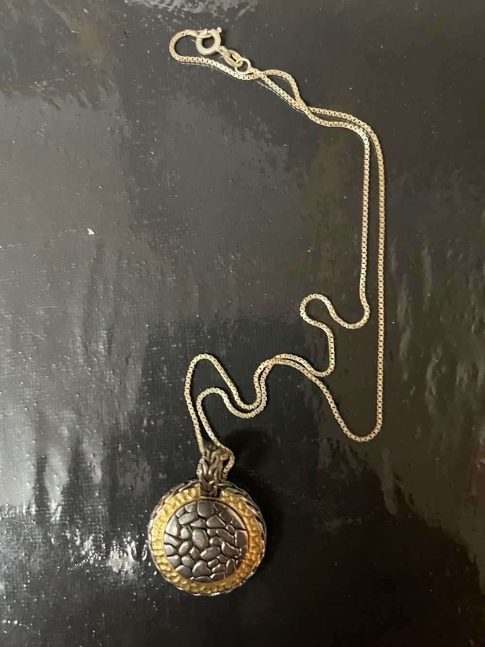 Two-Tone Round Pendant Necklace - Black and Gold